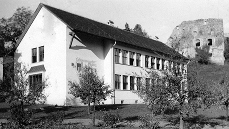 NeuesSchulhaus_1954.jpg