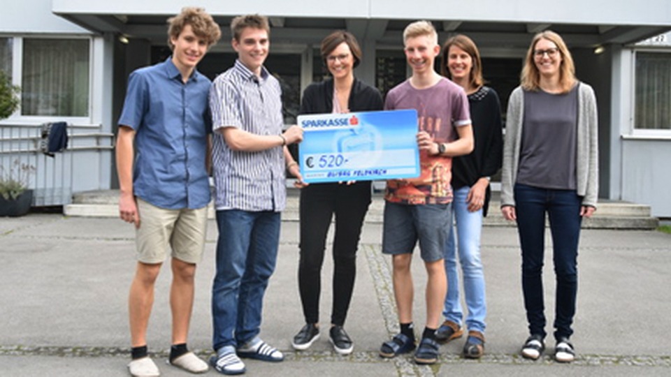 Gymnasium Feldkirch feierte und spendete