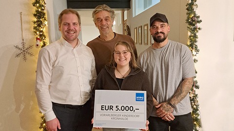 Traditioneller Weihnachtsbesuch – verlässliche Unterstützung